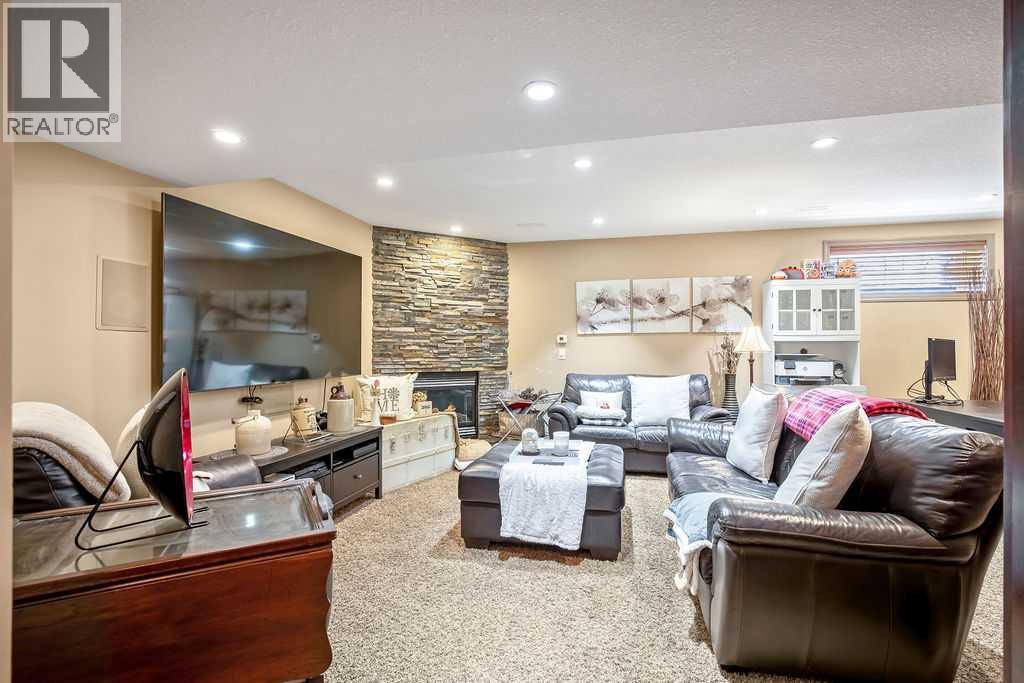 49 Spring Meadows Bay, Okotoks, Alberta  T1S 2G8 - Photo 18 - A2302953