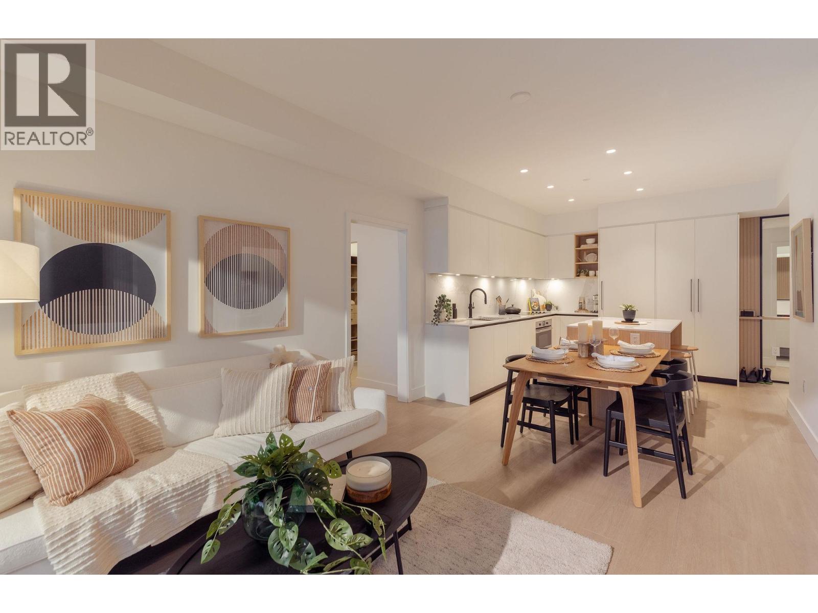 304 1209 Cecile Drive, Port Moody, British Columbia  V3H 1N1 - Photo 2 - R3115366