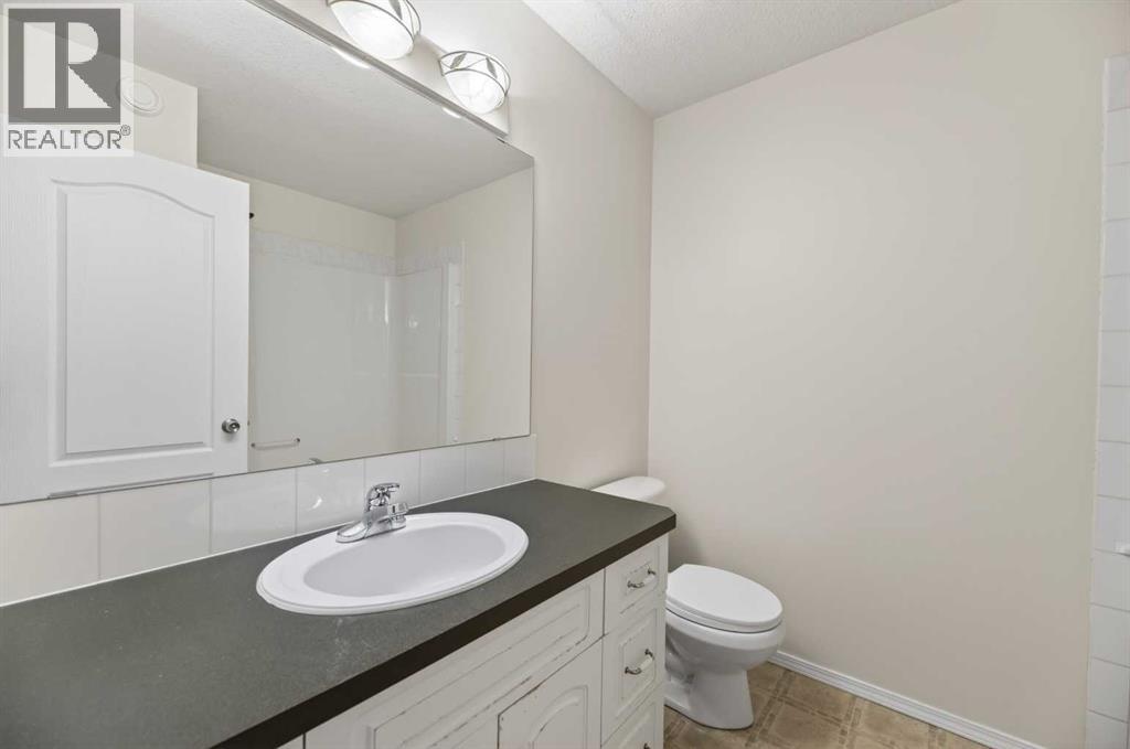 211 200 Carriage Lane Place, Carstairs, Alberta  T0M 0N0 - Photo 13 - A2303309