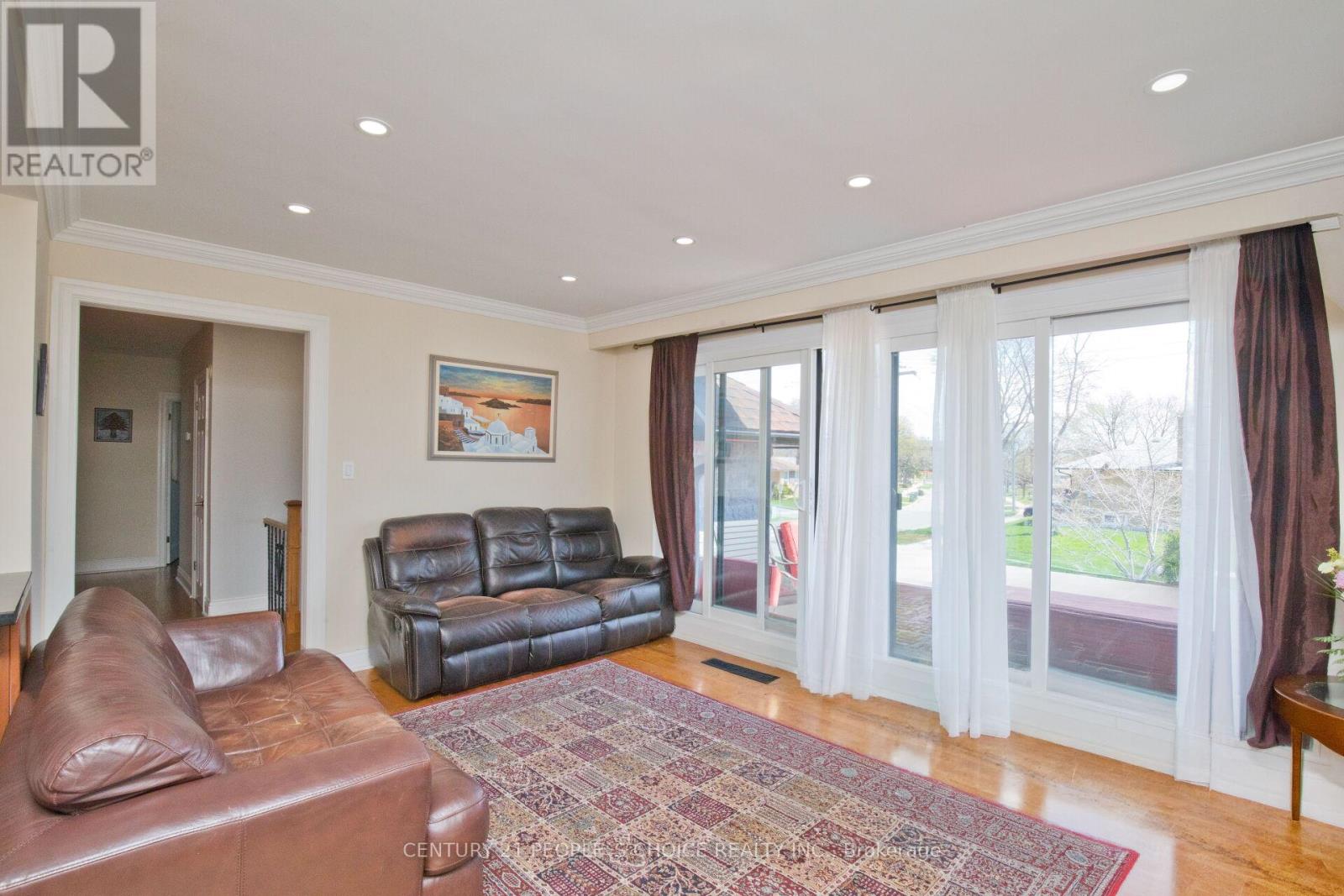 50 Jeffcoat Drive, Toronto (West Humber-Clairville), Ontario  M9W 3B7 - Photo 14 - W13040506