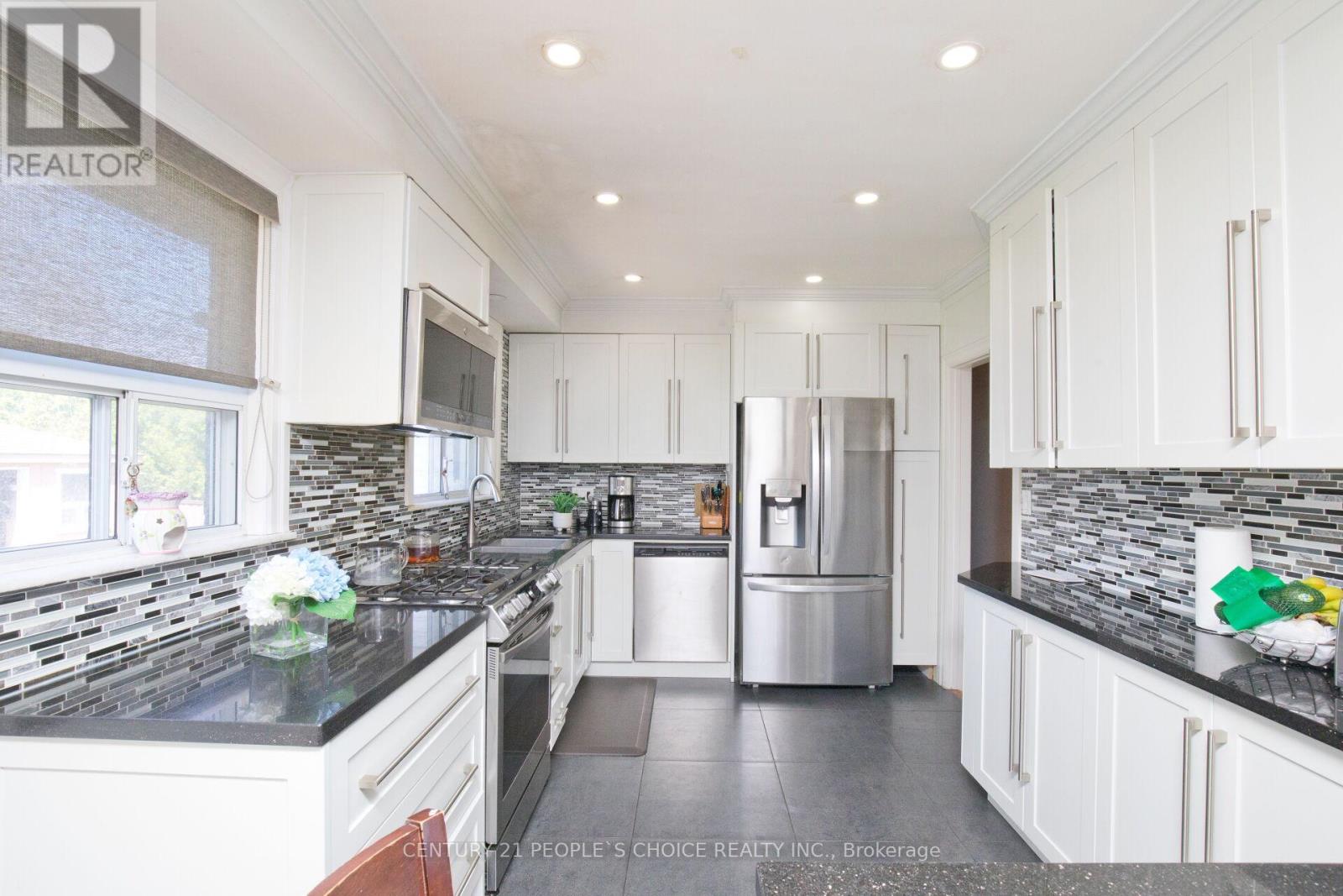 50 Jeffcoat Drive, Toronto (West Humber-Clairville), Ontario  M9W 3B7 - Photo 16 - W13040506