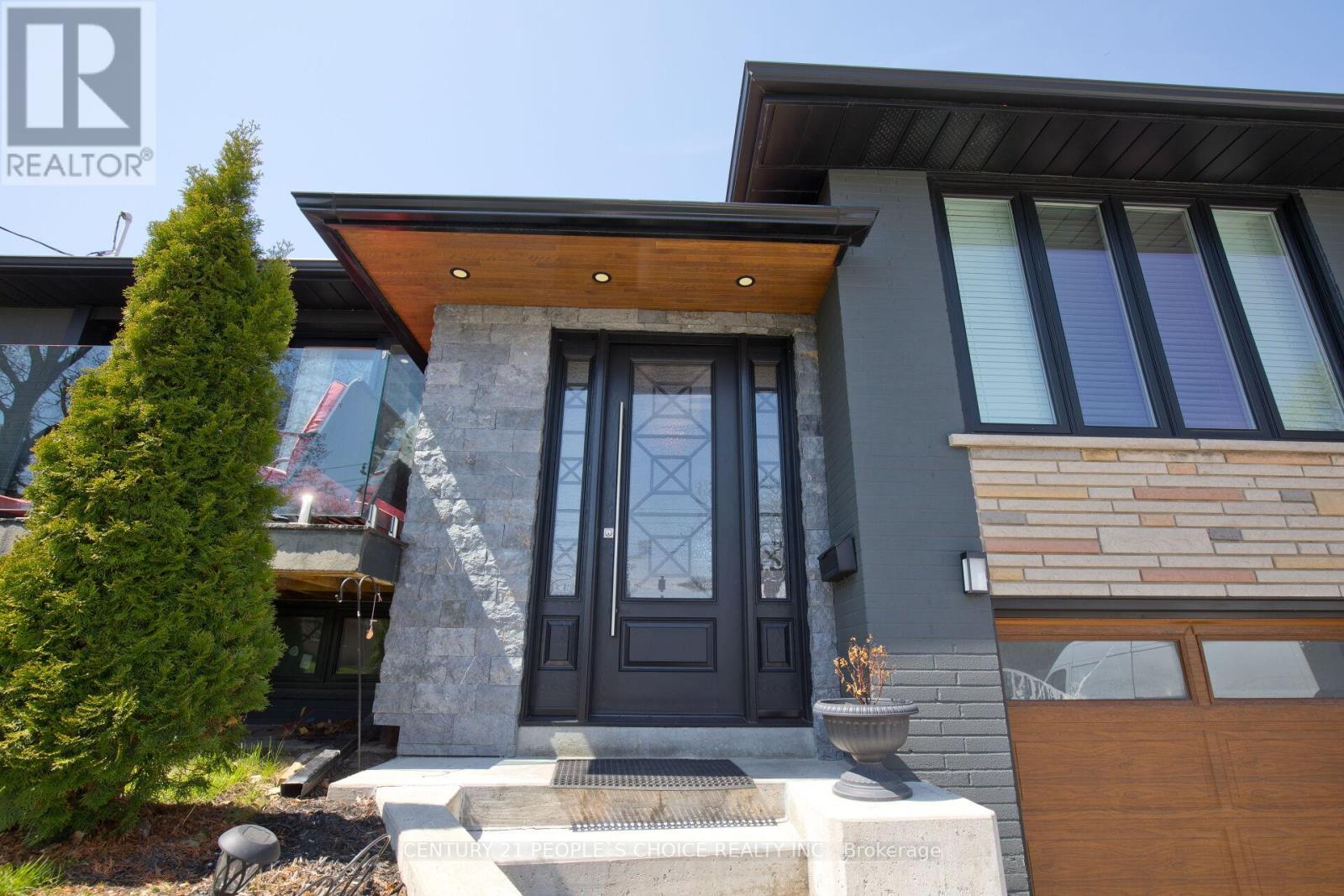 50 Jeffcoat Drive, Toronto (West Humber-Clairville), Ontario  M9W 3B7 - Photo 3 - W13040506