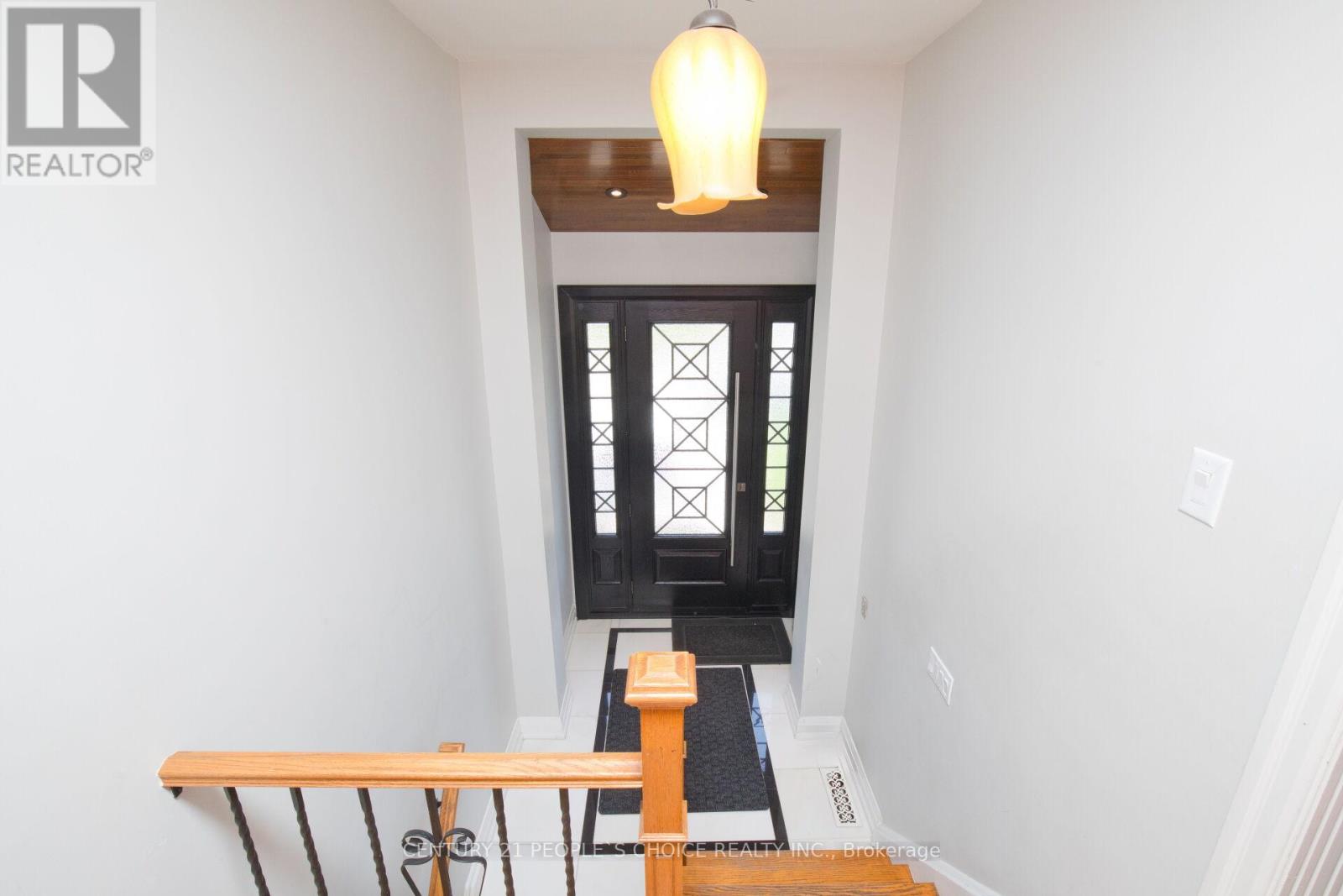 50 Jeffcoat Drive, Toronto (West Humber-Clairville), Ontario  M9W 3B7 - Photo 6 - W13040506