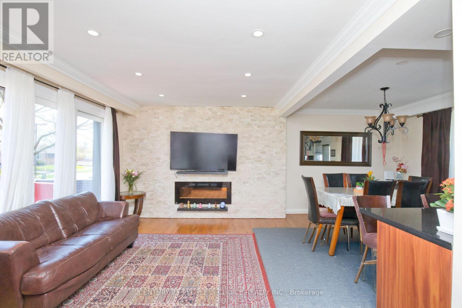 50 Jeffcoat Drive, Toronto (West Humber-Clairville), Ontario  M9W 3B7 - Photo 7 - W13040506