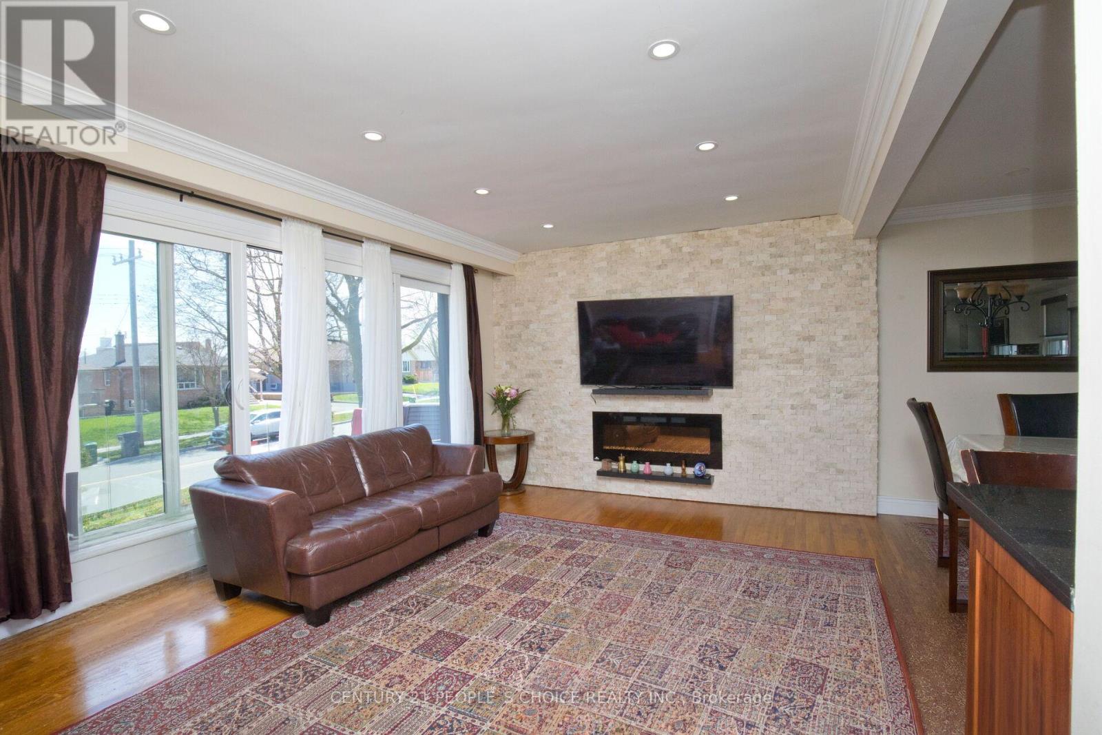 50 Jeffcoat Drive, Toronto (West Humber-Clairville), Ontario  M9W 3B7 - Photo 8 - W13040506