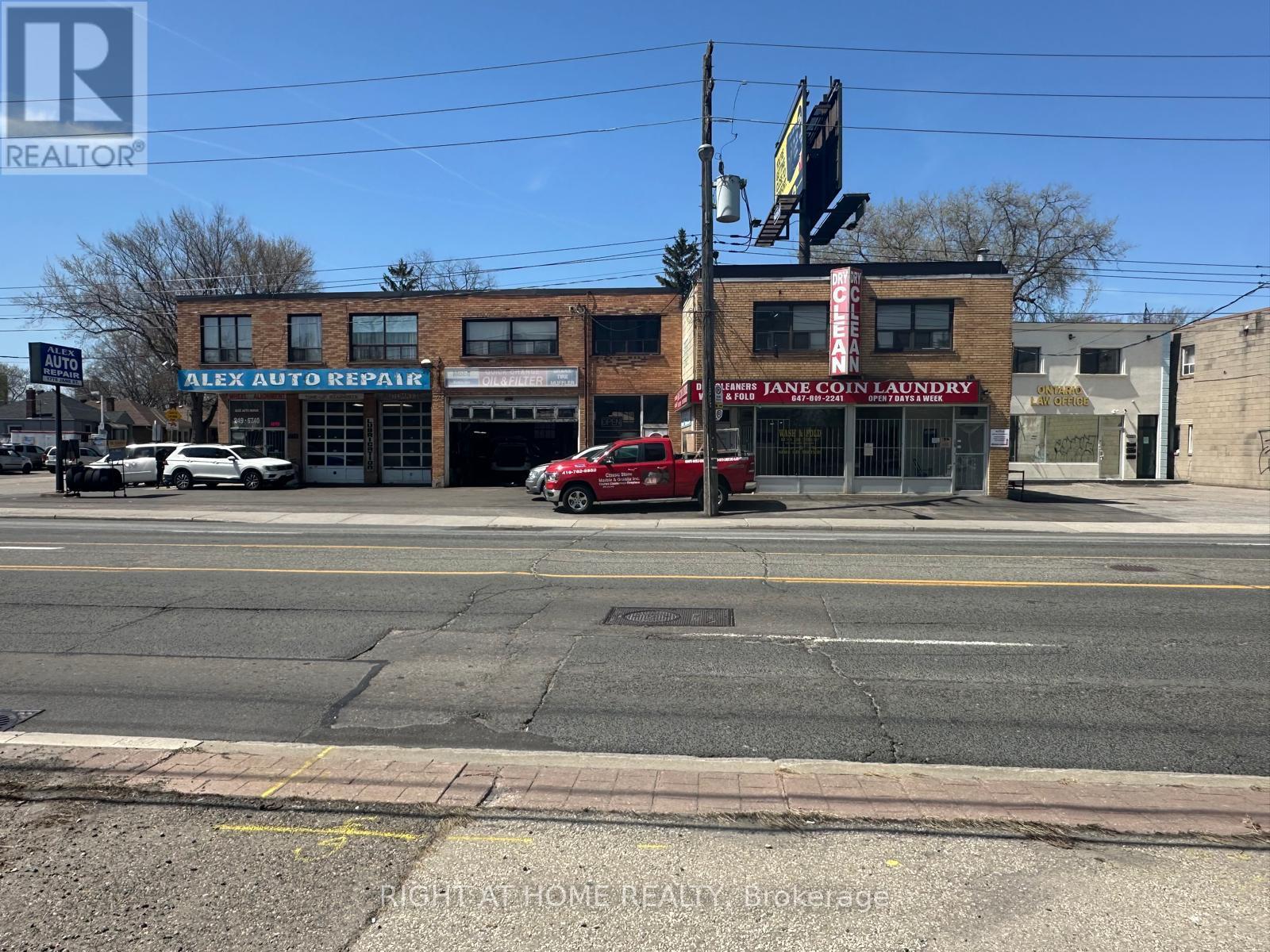 1778 JANE STREET, Toronto, Ontario