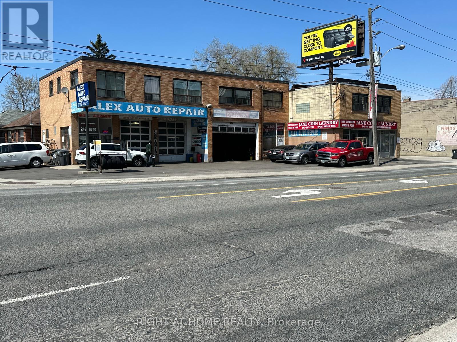 1778 Jane Street, Toronto, Ontario  M9N 2T2 - Photo 4 - W13040514