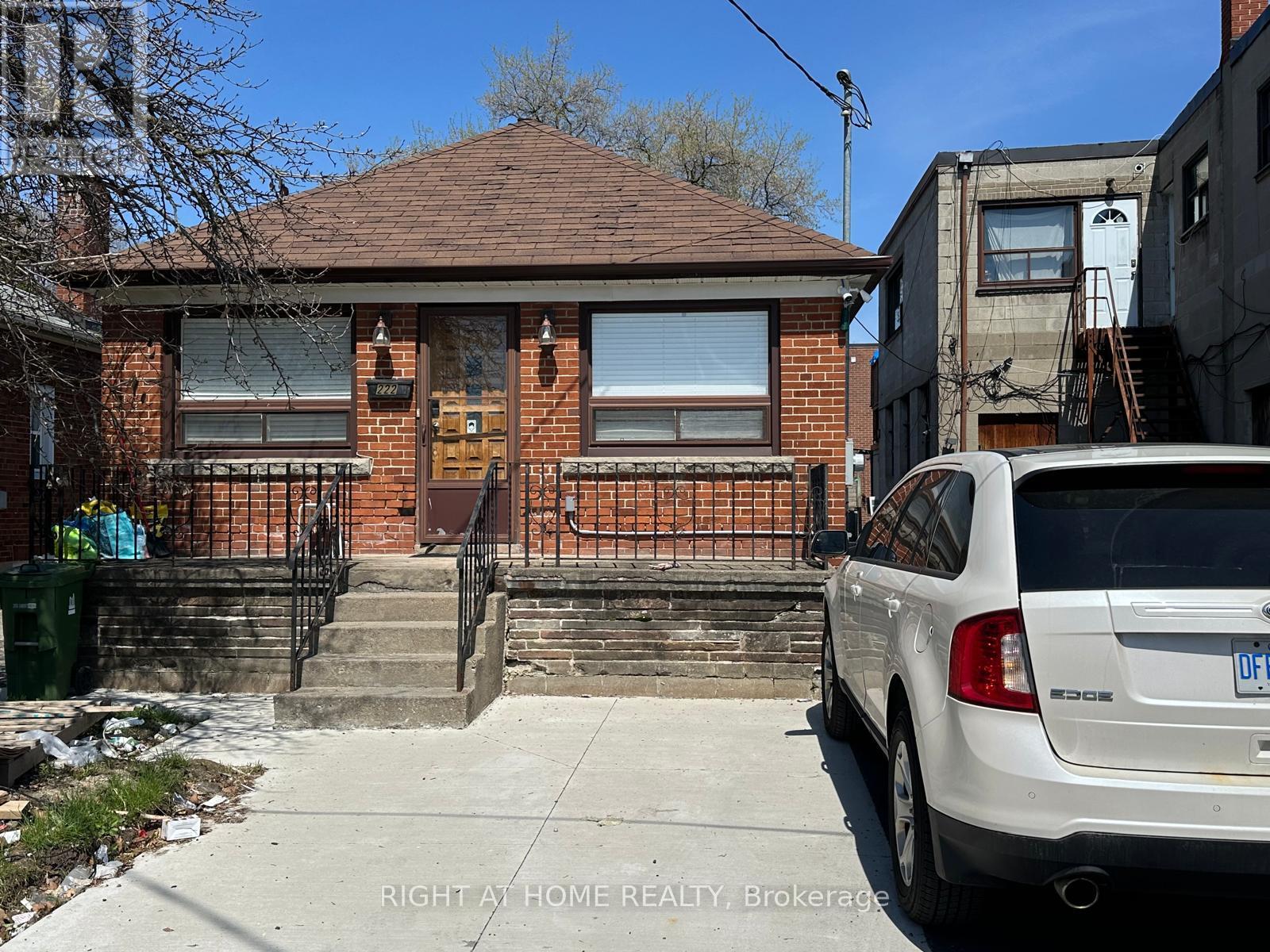 1778 Jane Street, Toronto, Ontario  M9N 2T2 - Photo 5 - W13040514