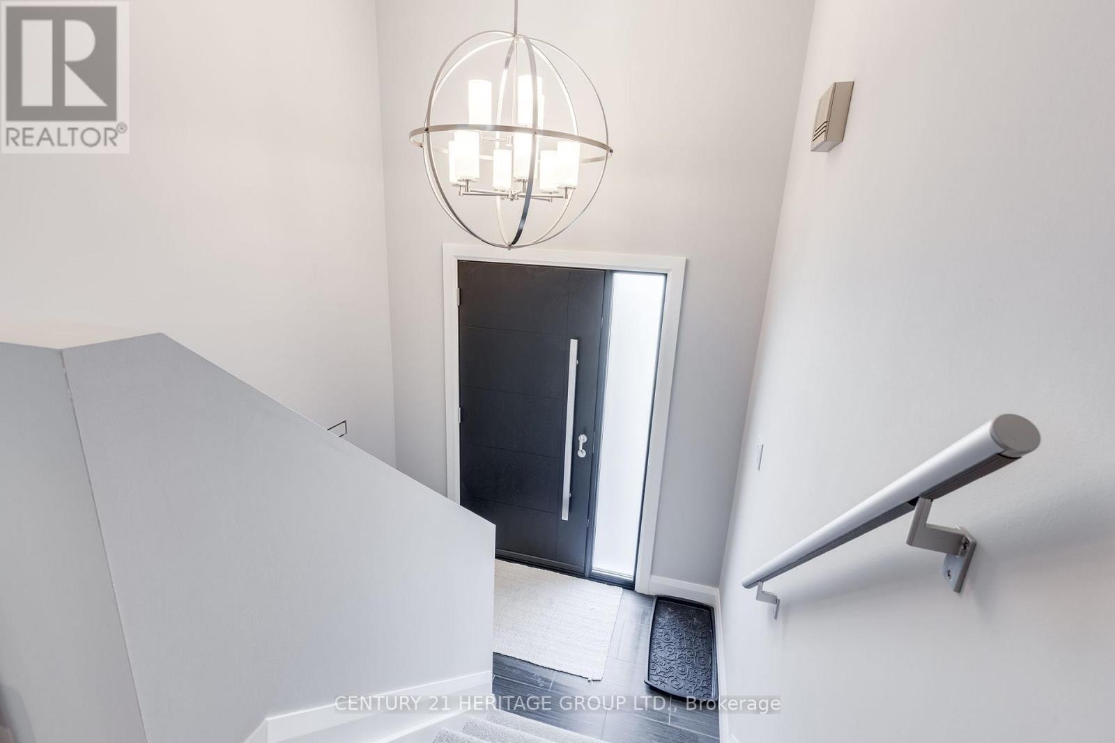 154 Ridge Road, Caledon (Bolton West), Ontario  L7E 4V4 - Photo 4 - W13040520