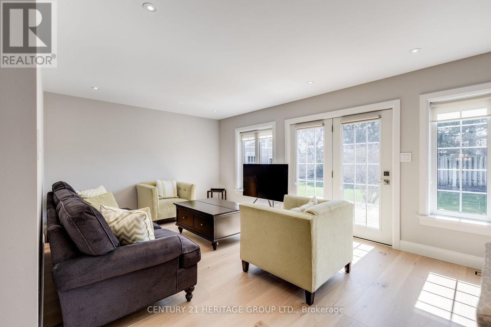 154 Ridge Road, Caledon (Bolton West), Ontario  L7E 4V4 - Photo 5 - W13040520