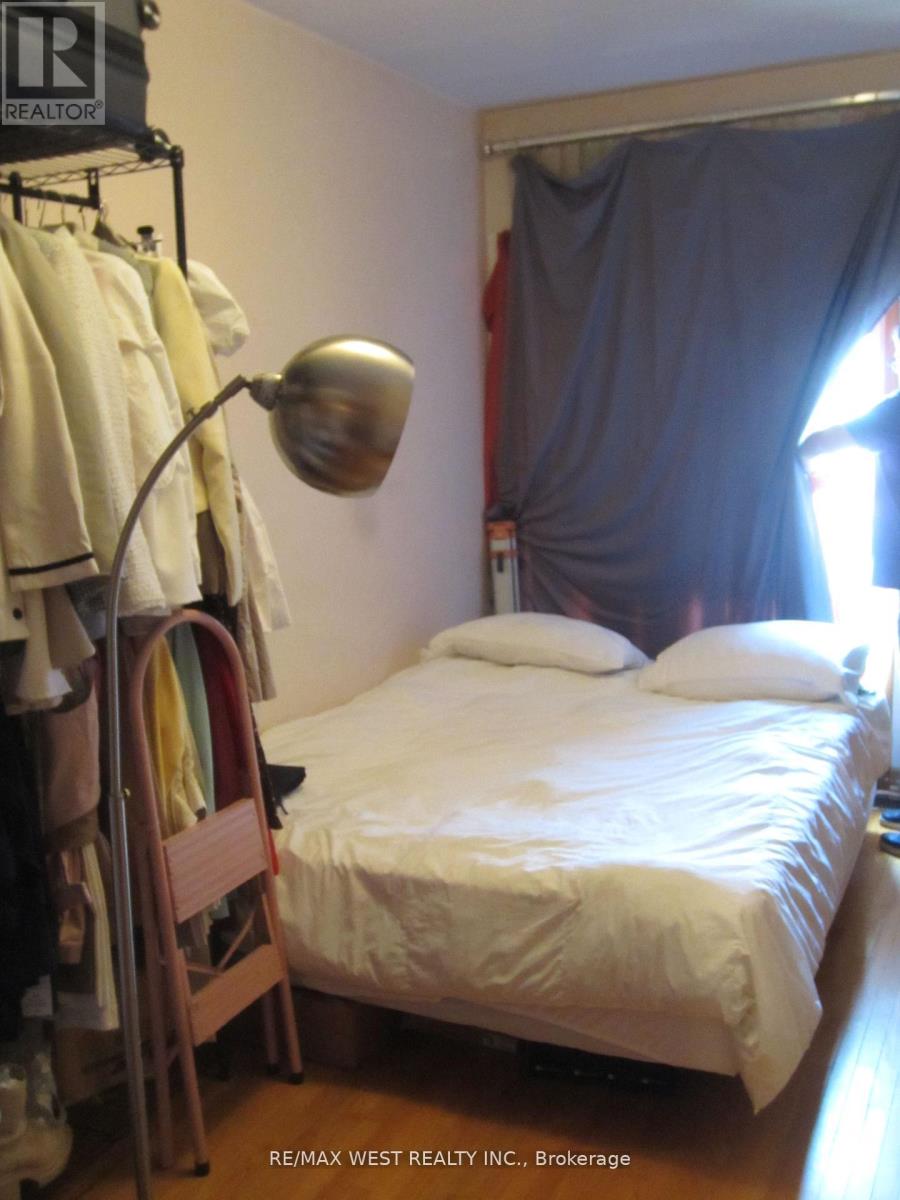 2444 Dufferin Street, Toronto, Ontario  M6E 3T1 - Photo 8 - W13040590