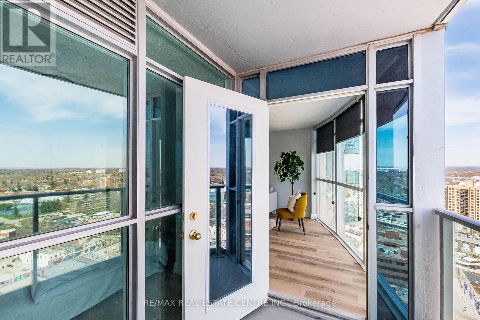 2203 - 9 George Street, Brampton, Ontario  L6X 0T6 - Photo 32 - W13040592