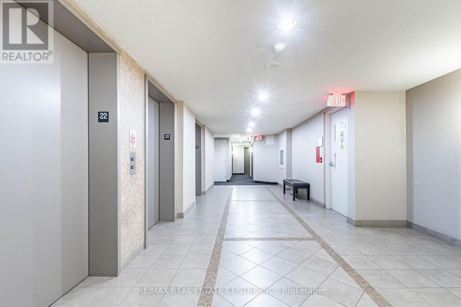 2203 - 9 George Street, Brampton, Ontario  L6X 0T6 - Photo 5 - W13040592