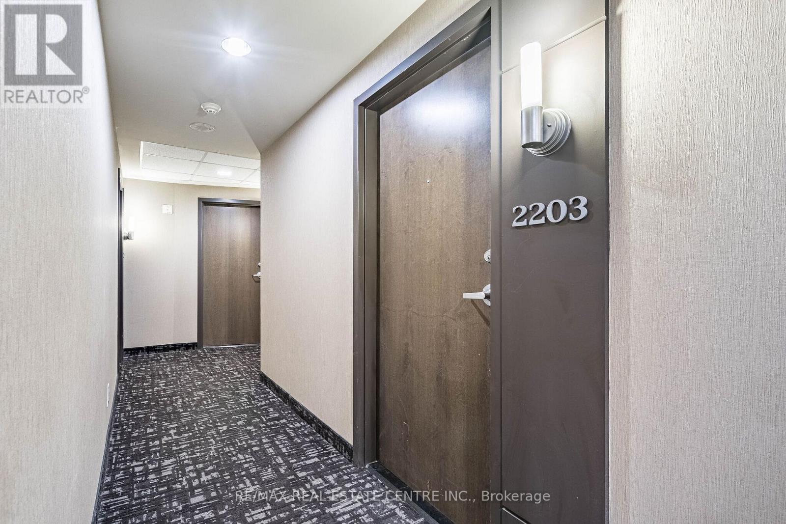 2203 - 9 George Street, Brampton, Ontario  L6X 0T6 - Photo 6 - W13040592