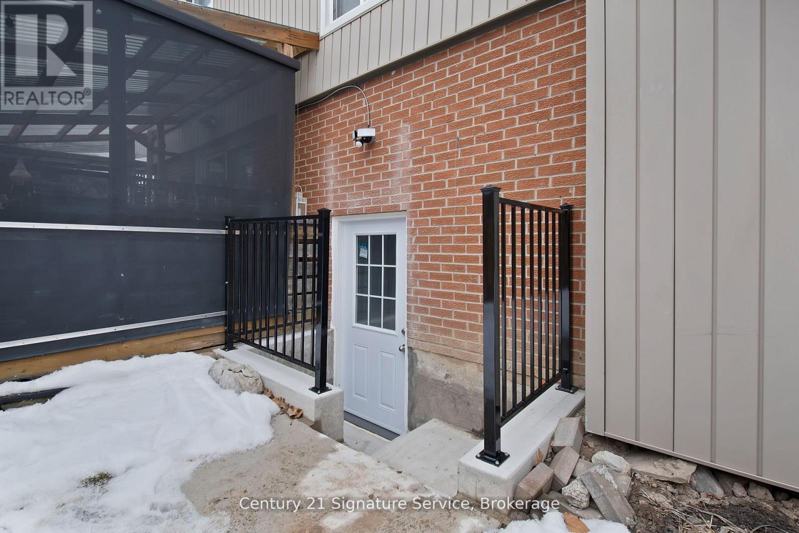 Basement - 6357 Neuchatel Road, Mississauga, Ontario  L5N 2J7 - Photo 4 - W13040626