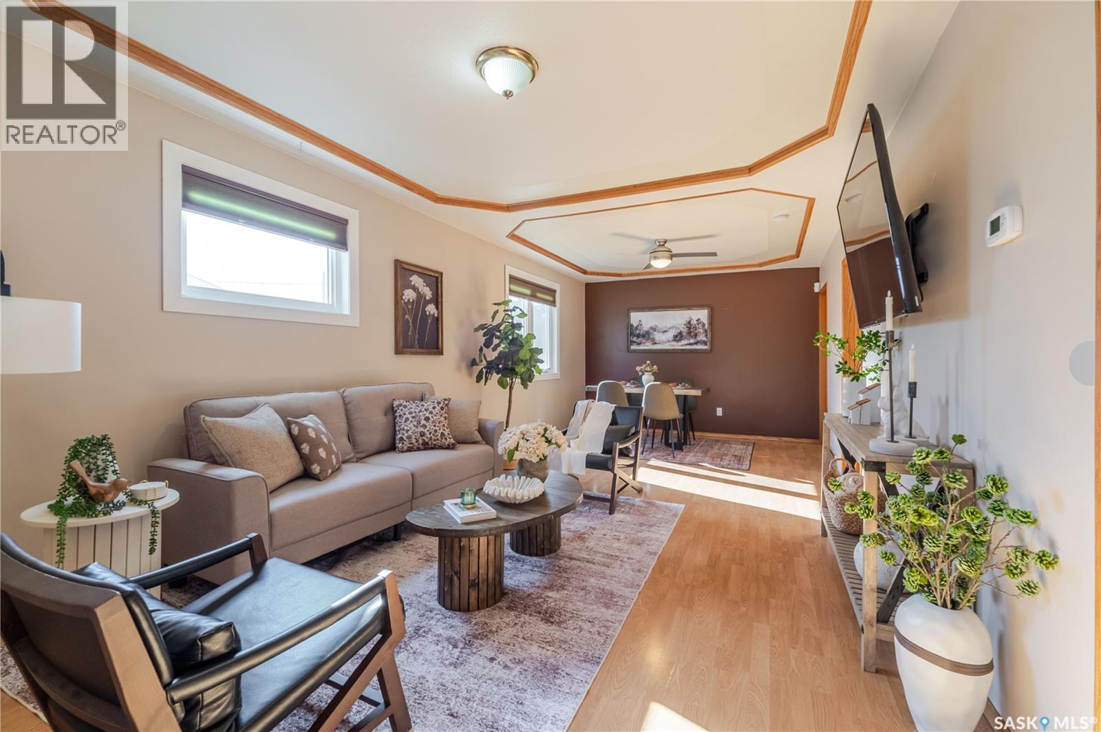 1117 Iroquois Street W, Moose Jaw, Saskatchewan  S6H 5C1 - Photo 4 - SK033859