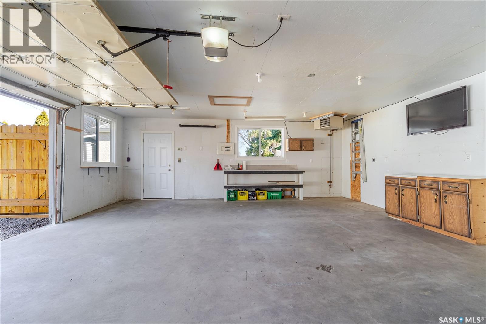 1117 Iroquois Street W, Moose Jaw, Saskatchewan  S6H 5C1 - Photo 48 - SK033859