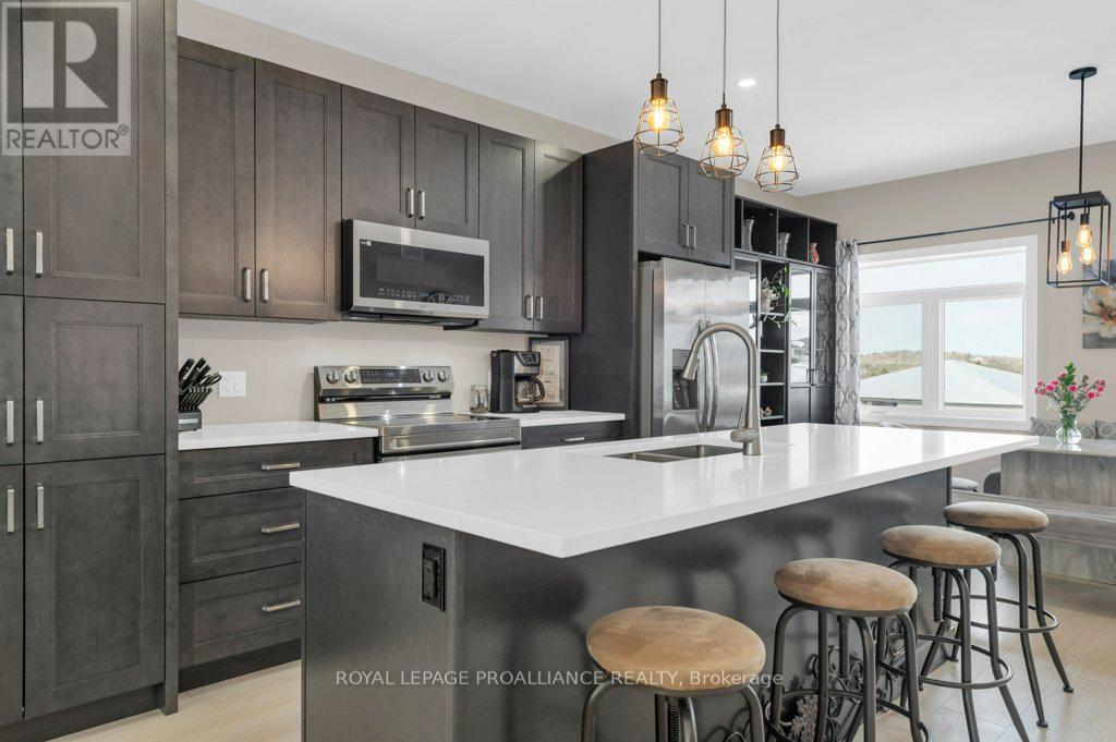 53 Meagan Lane, Quinte West, Ontario  K0K 2C0 - Photo 17 - X12862768