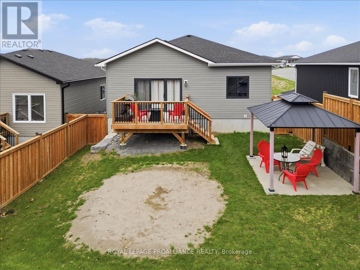 53 Meagan Lane, Quinte West, Ontario  K0K 2C0 - Photo 28 - X12862768