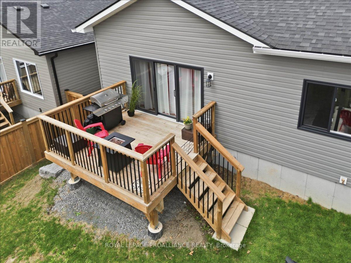 53 Meagan Lane, Quinte West, Ontario  K0K 2C0 - Photo 29 - X12862768