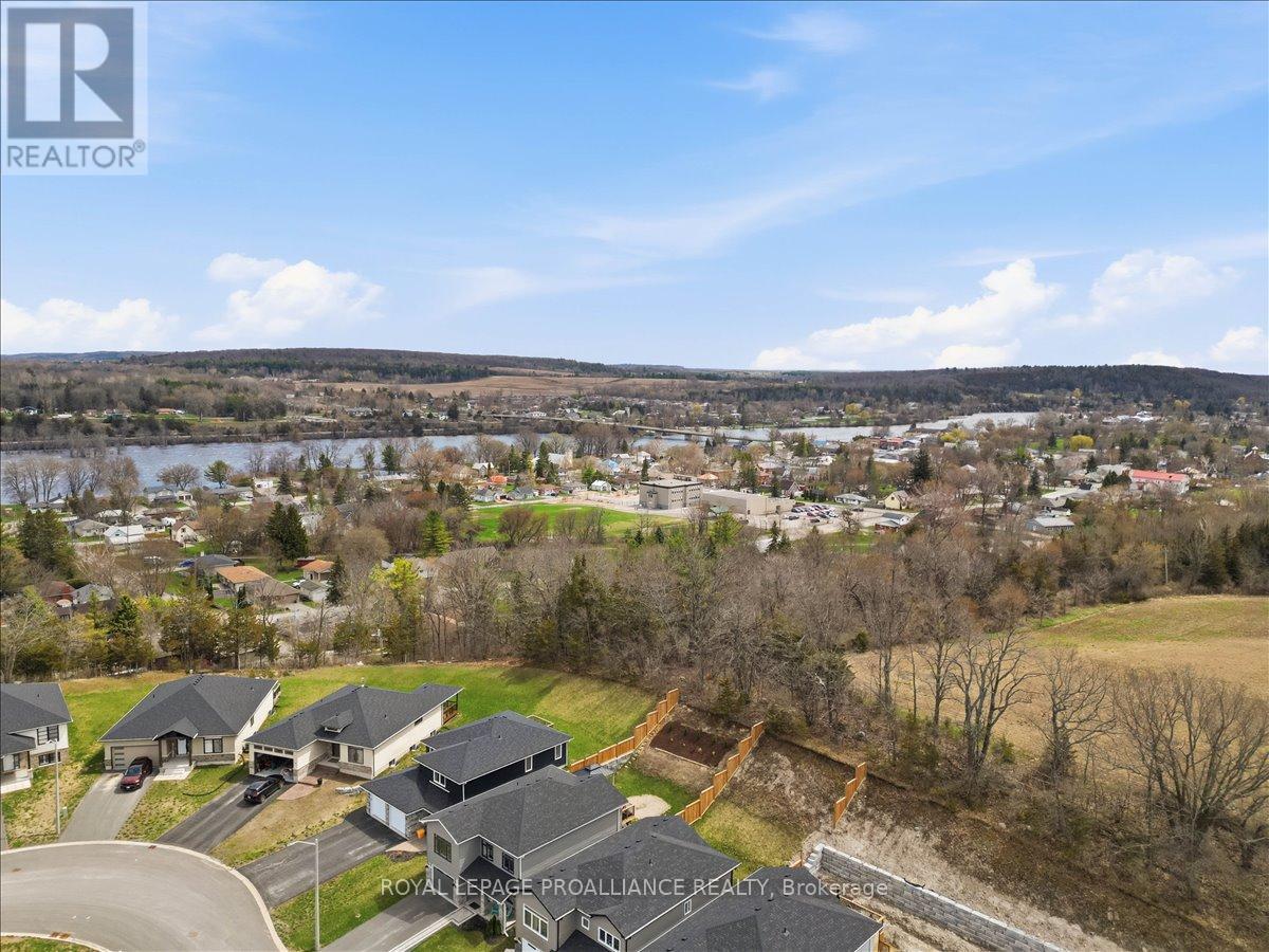 53 Meagan Lane, Quinte West, Ontario  K0K 2C0 - Photo 38 - X12862768