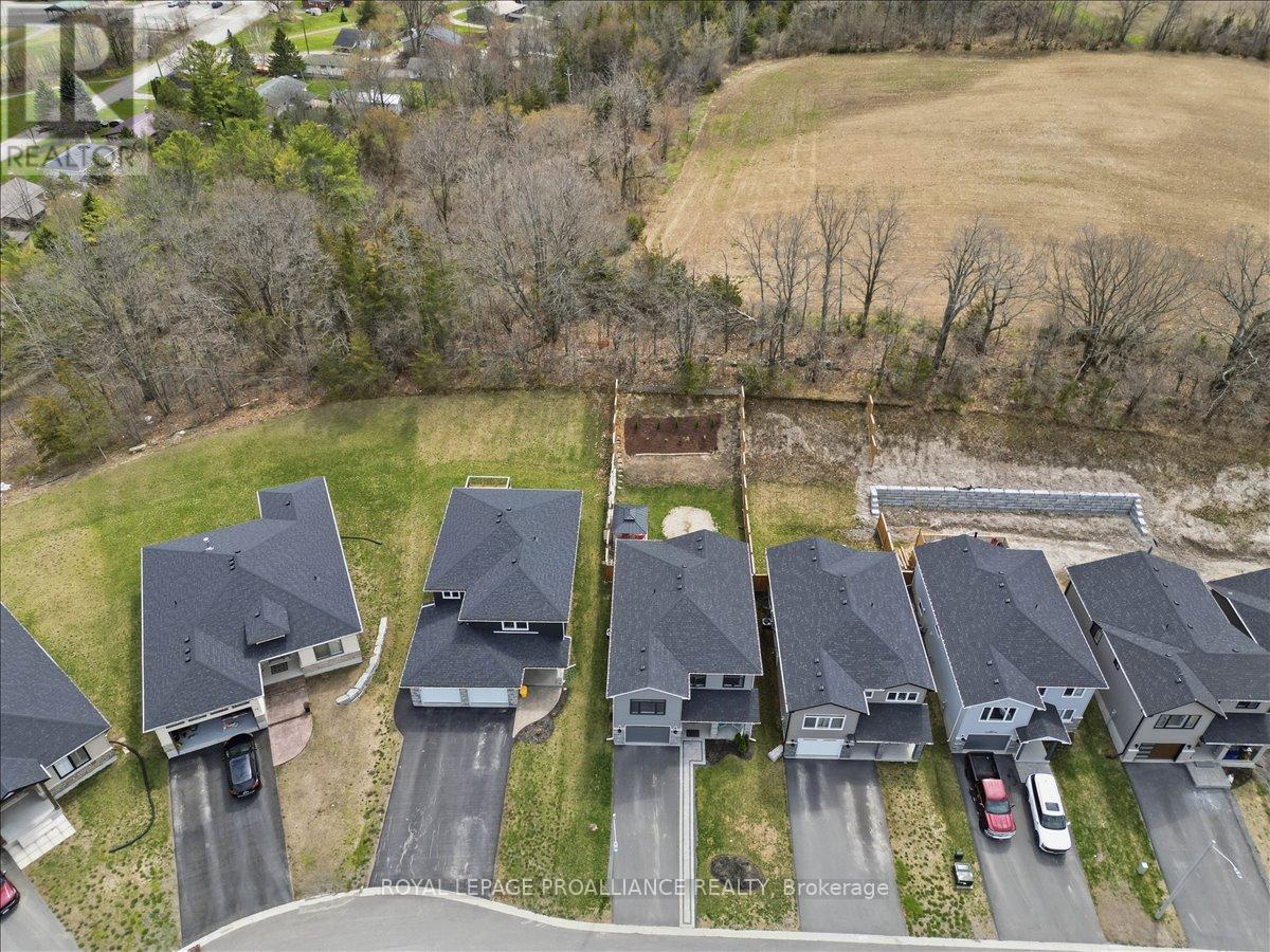 53 Meagan Lane, Quinte West, Ontario  K0K 2C0 - Photo 36 - X12862768