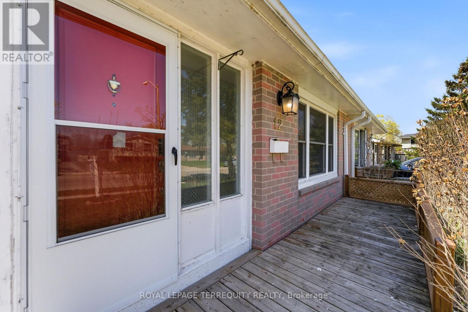 12 Roman Crescent, Brantford, Ontario  N3V 1A3 - Photo 4 - X13040480