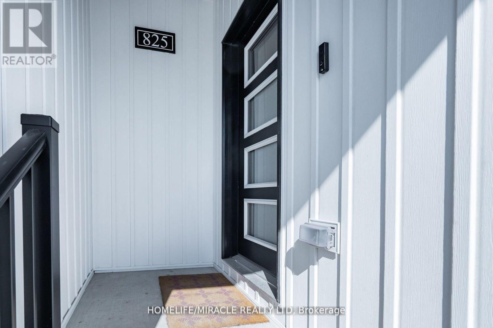 825 - 4263 Fourth Avenue, Niagara Falls, Ontario  L2E 0C2 - Photo 2 - X13040534