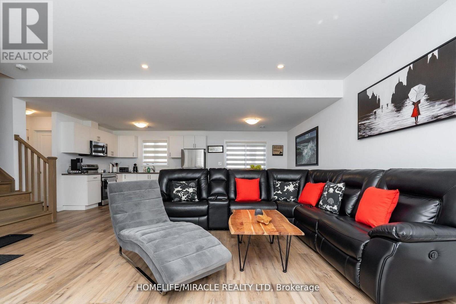 825 - 4263 Fourth Avenue, Niagara Falls, Ontario  L2E 0C2 - Photo 5 - X13040534