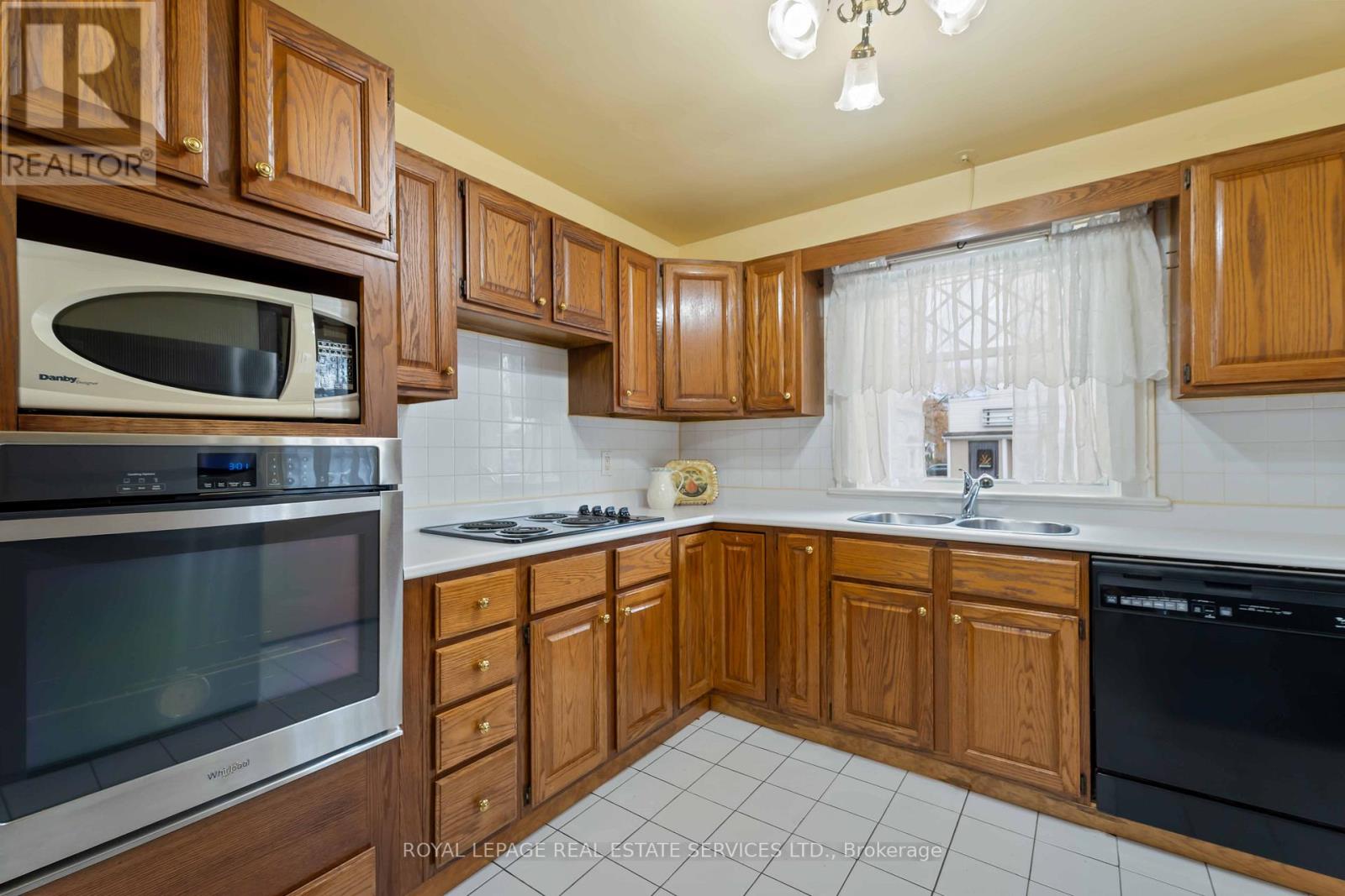 3835 Main Street, Niagara Falls, Ontario  L2G 6B4 - Photo 15 - X13040584