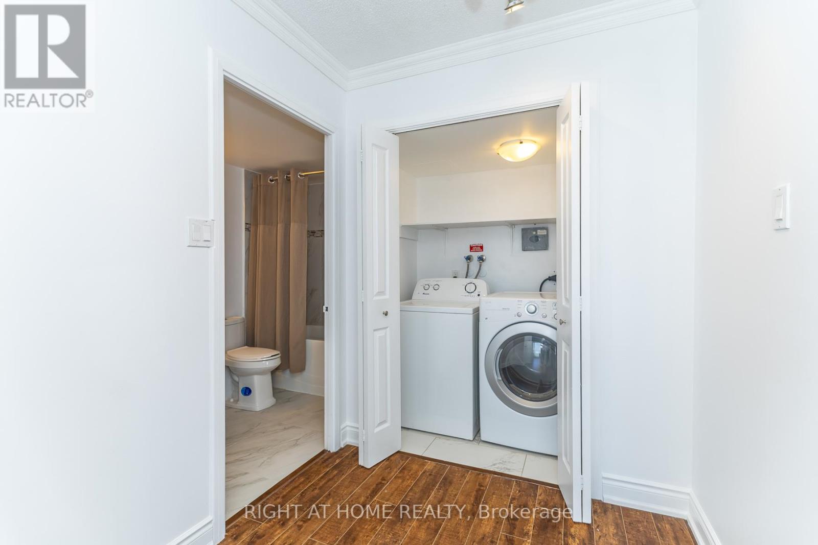 1001 - 120 Promenade Circle, Vaughan, Ontario  L4J 7W9 - Photo 35 - N12760712