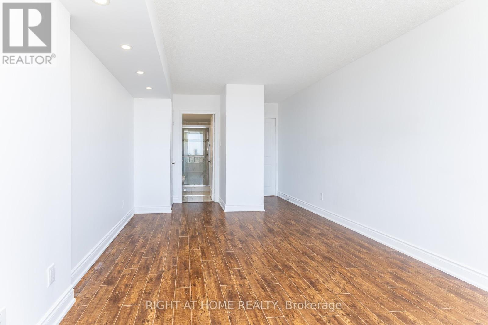 1001 - 120 Promenade Circle, Vaughan, Ontario  L4J 7W9 - Photo 41 - N12760712