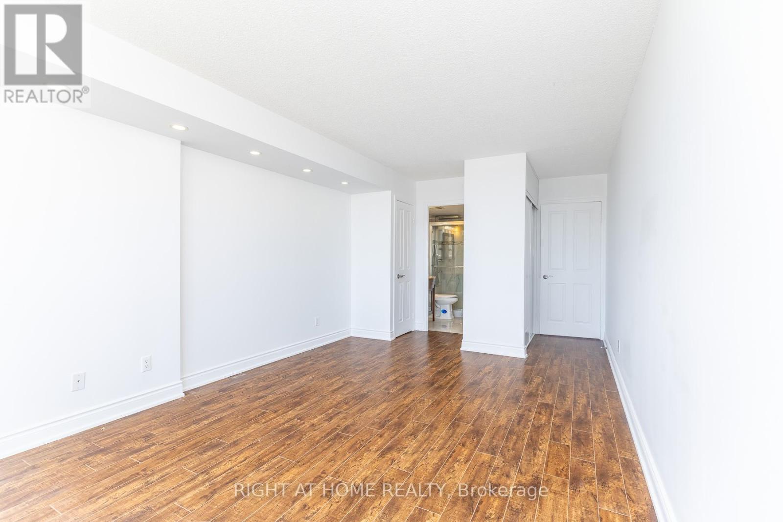 1001 - 120 Promenade Circle, Vaughan, Ontario  L4J 7W9 - Photo 42 - N12760712