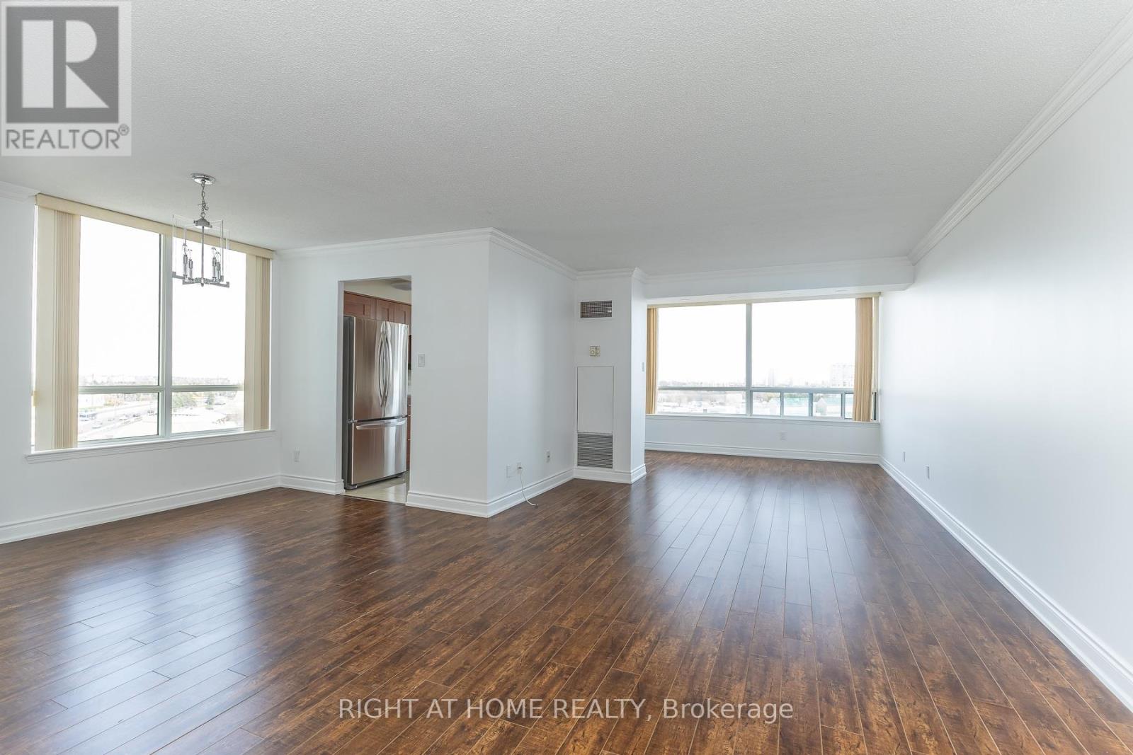 1001 - 120 Promenade Circle, Vaughan, Ontario  L4J 7W9 - Photo 14 - N12760712