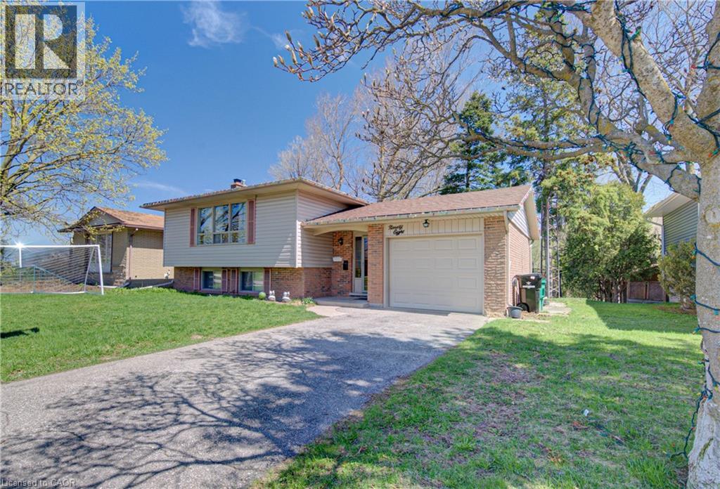 98 Shea Crescent, Kitchener, Ontario  N2E 1E8 - Photo 2 - 40823741