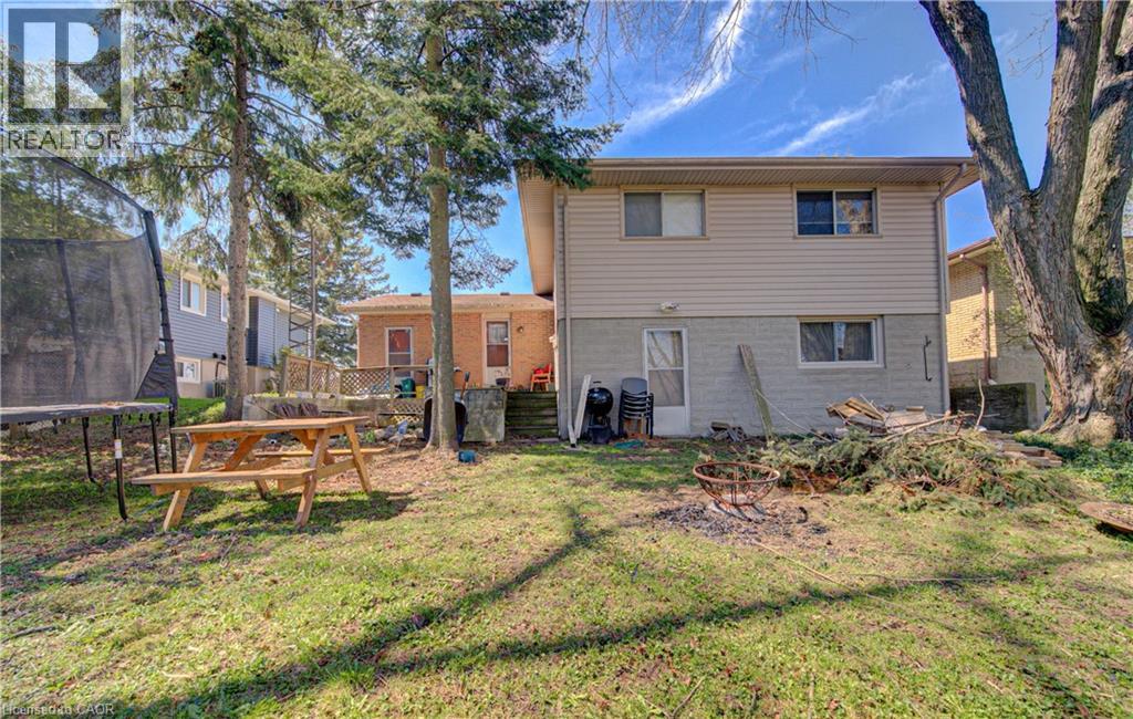 98 Shea Crescent, Kitchener, Ontario  N2E 1E8 - Photo 33 - 40823741