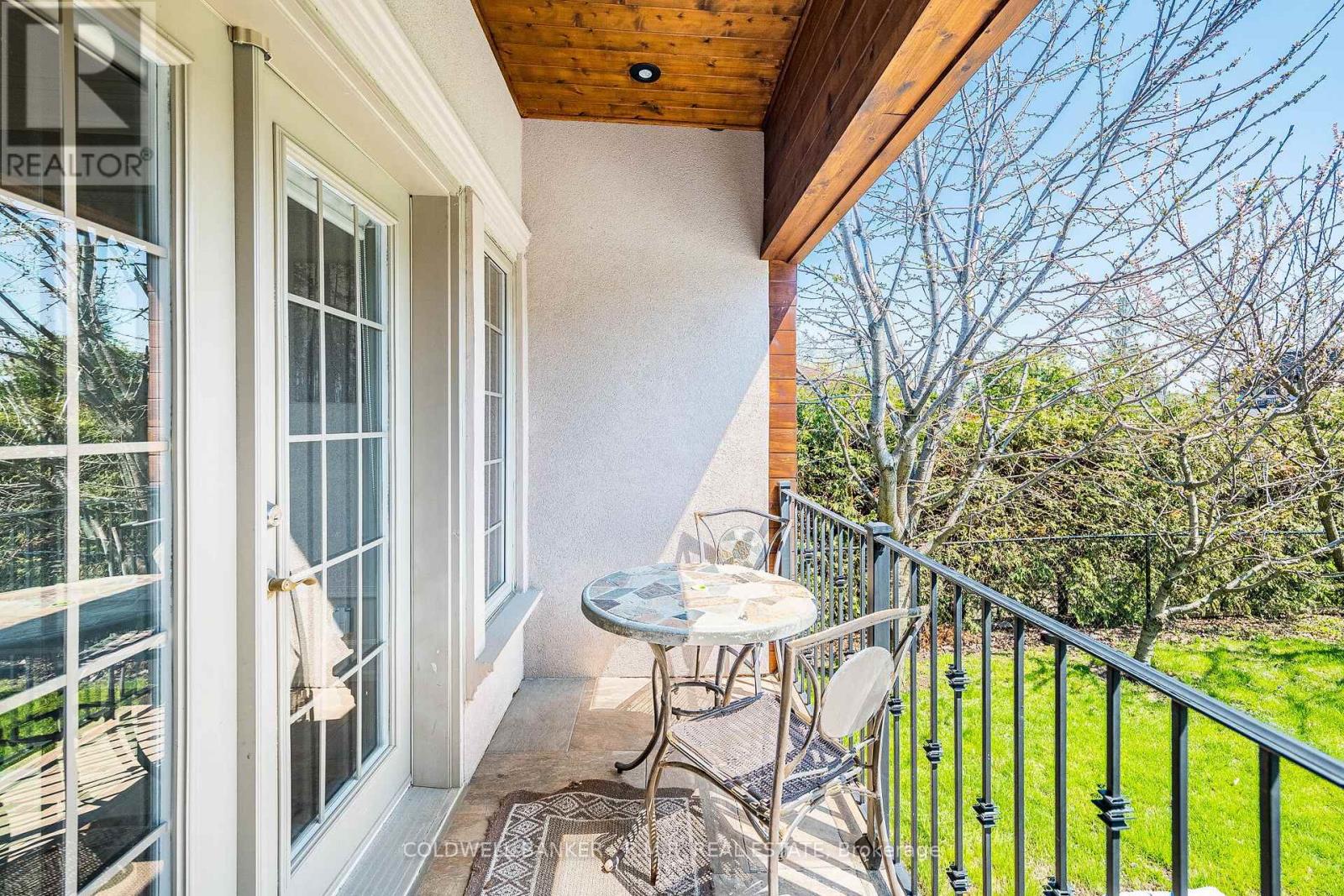 17 Lockheed Boulevard, Toronto, Ontario  M9P 2H5 - Photo 4 - W13040794