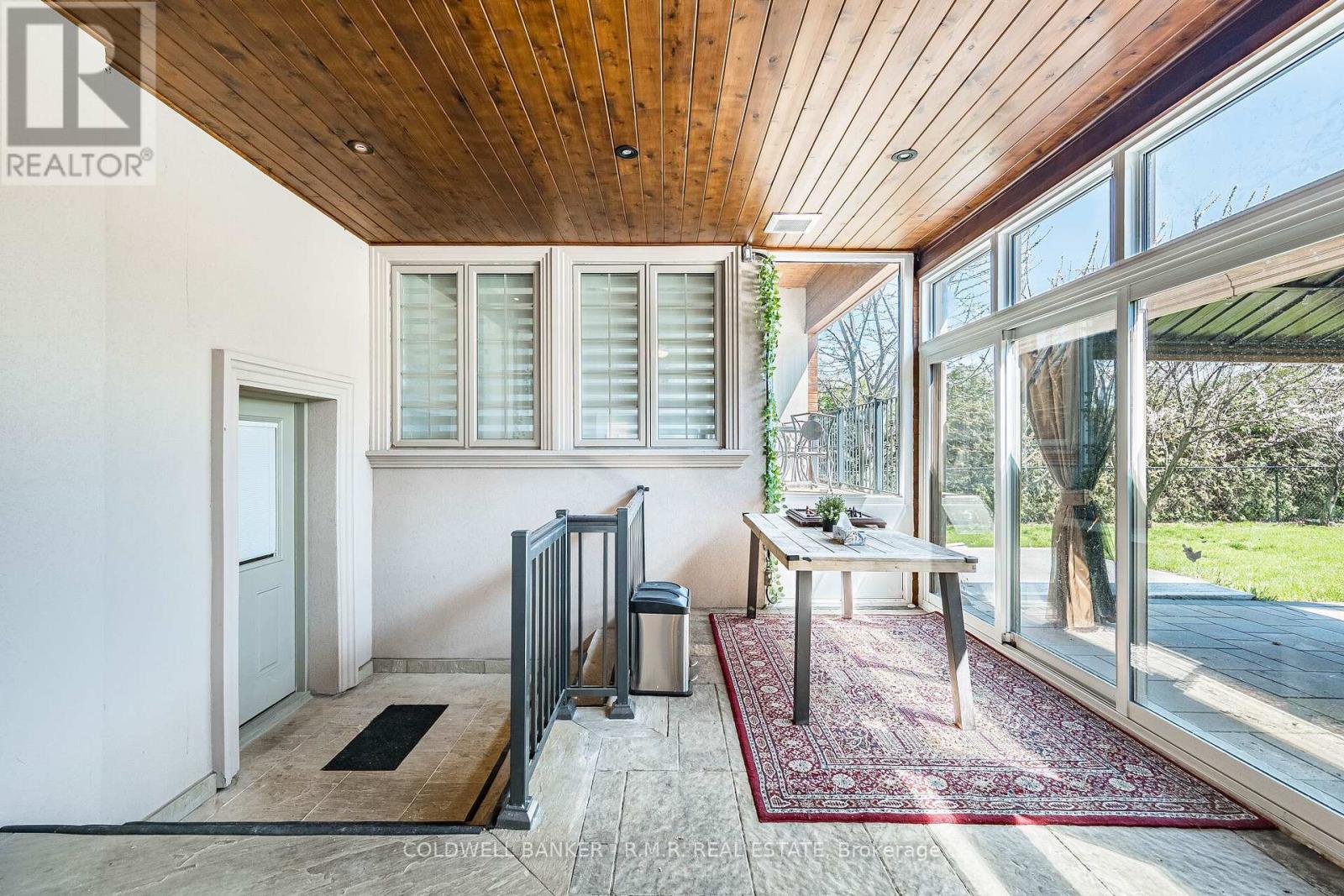 17 Lockheed Boulevard, Toronto, Ontario  M9P 2H5 - Photo 7 - W13040794