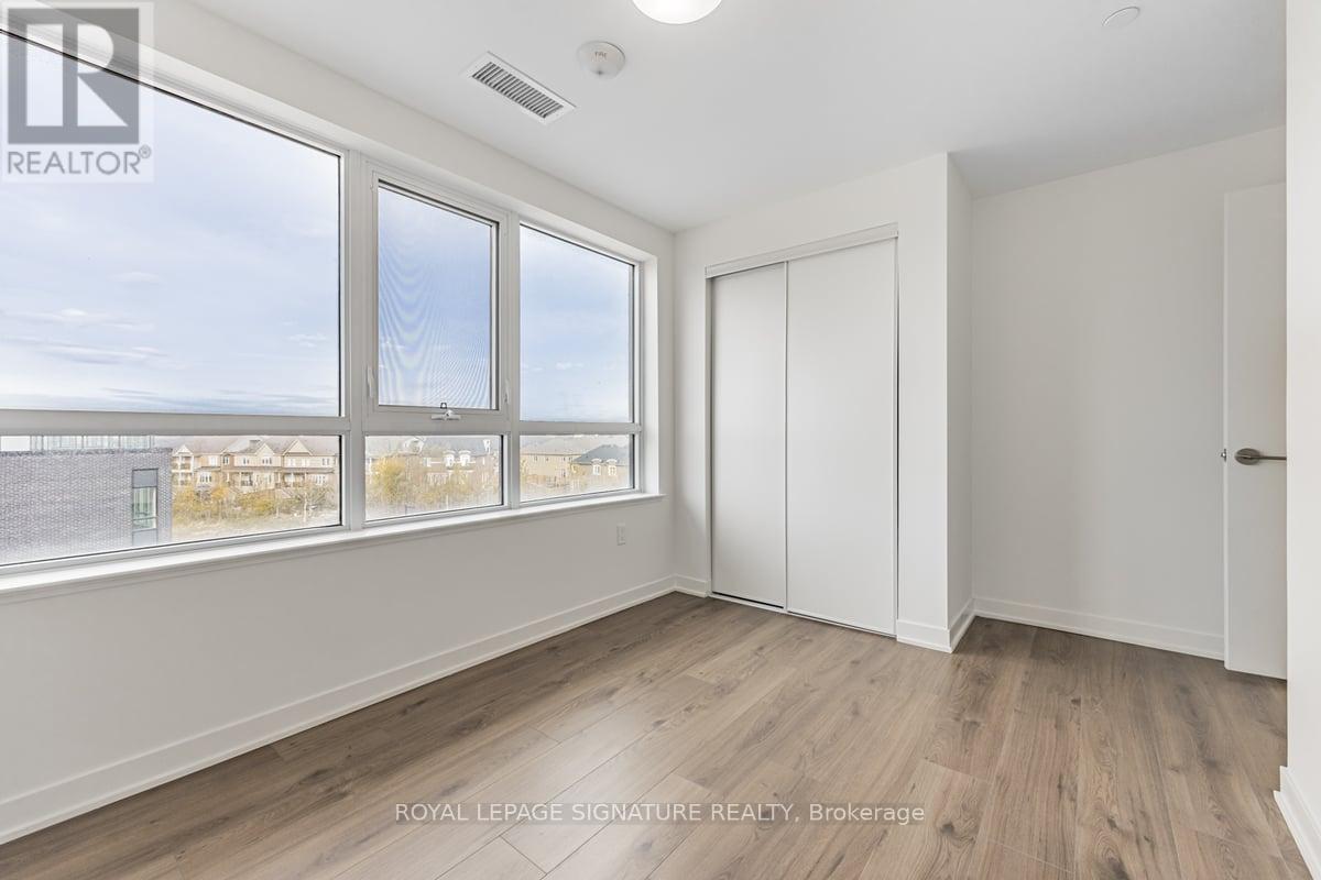 429 - 395 Dundas Street W, Oakville, Ontario  L6M 4M2 - Photo 14 - W12928126