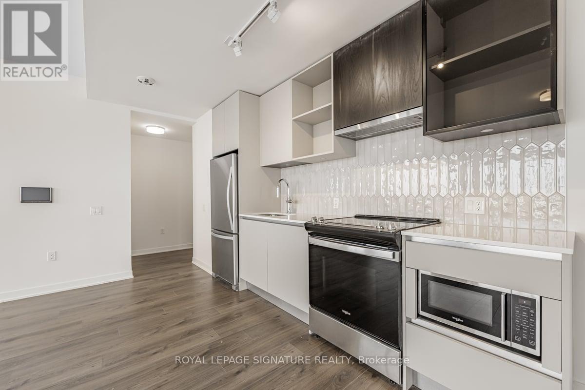 429 - 395 Dundas Street W, Oakville, Ontario  L6M 4M2 - Photo 3 - W12928126