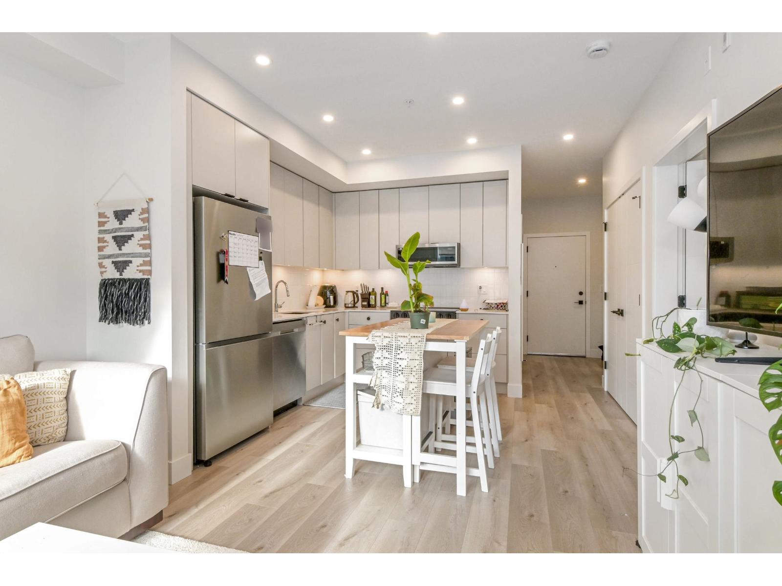 402 45497 Campus Drive, Garrison Crossing, Chilliwack, British Columbia  V2R 6L8 - Photo 5 - R3114482