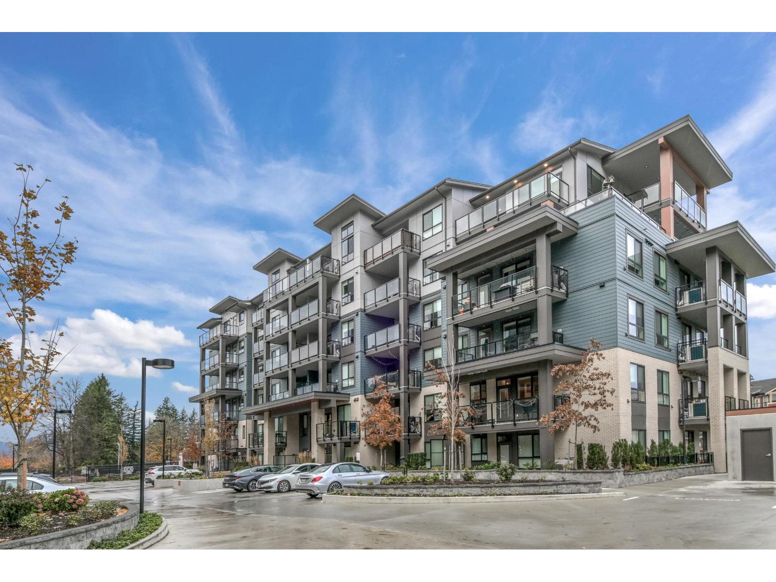 402 45497 CAMPUS DRIVE|Garrison Crossing, Chilliwack, British Columbia