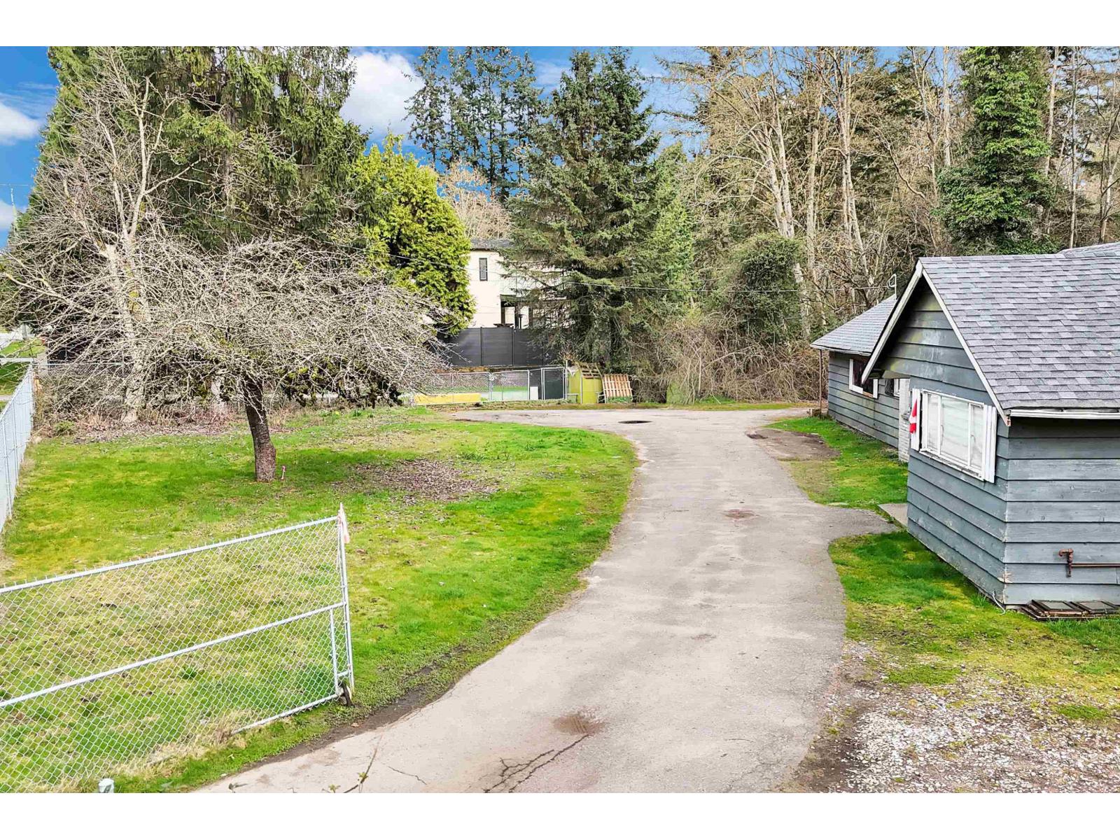 12136 New Mclellan Road, Surrey, British Columbia  V3X 2X9 - Photo 9 - R3115437