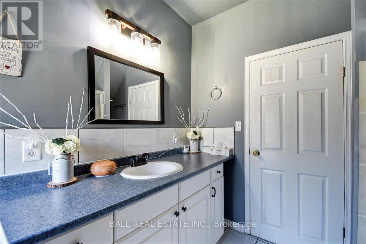 1230 Ojibway Road, Highlands East, Ontario  K0L 2A0 - Photo 25 - X13040754