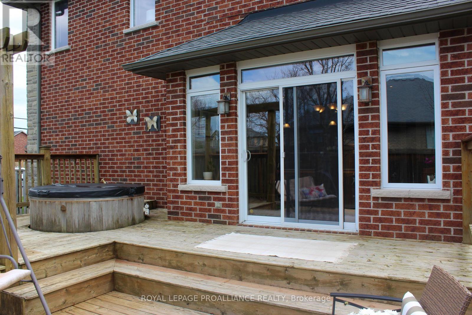 2 Meagher Place, Belleville, Ontario  K8P 0A4 - Photo 35 - X13040802