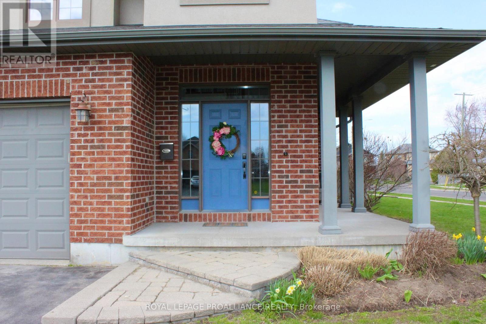 2 Meagher Place, Belleville, Ontario  K8P 0A4 - Photo 4 - X13040802