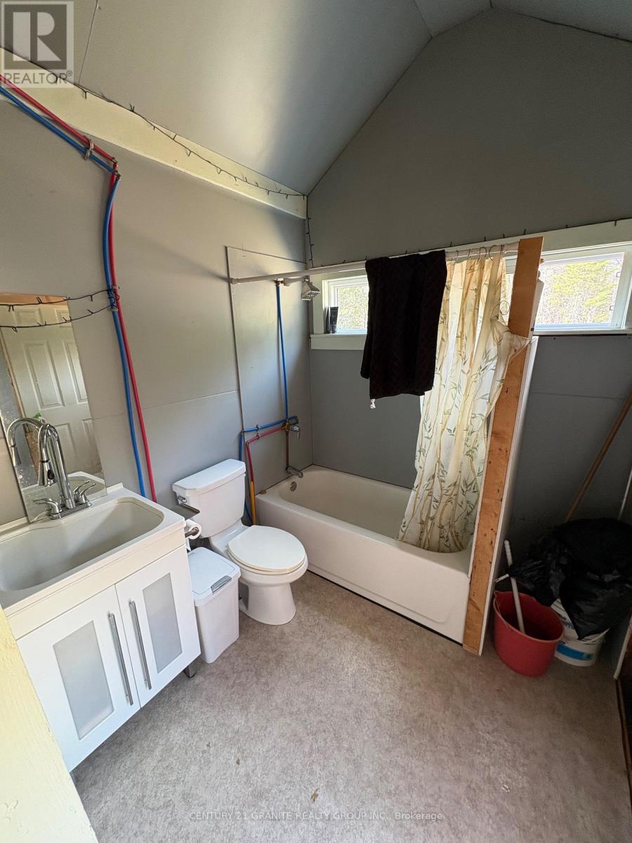 1079 North Mackenzie Lake Road, South Algonquin, Ontario  K0J 2M0 - Photo 5 - X13040890