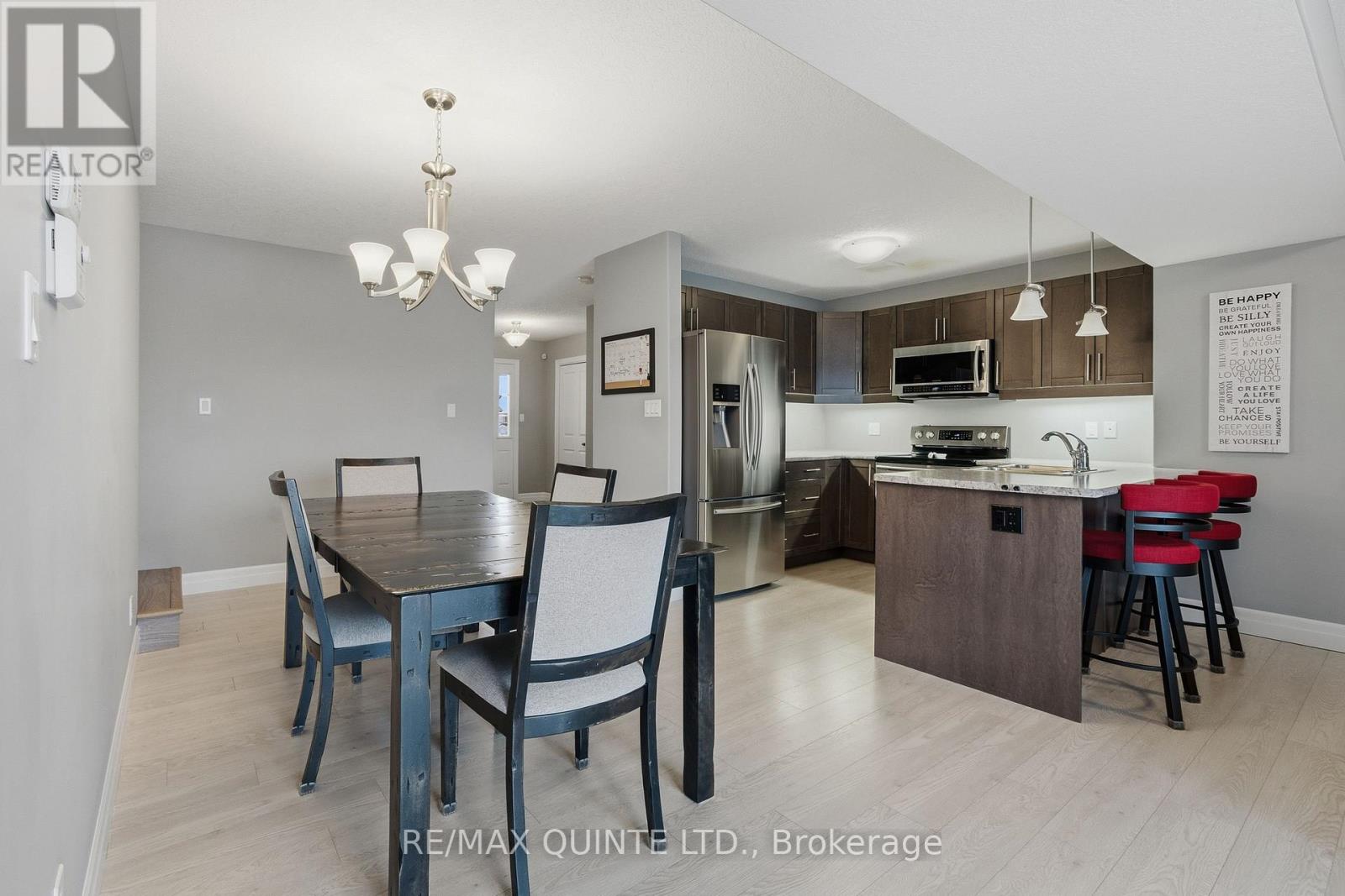 54 Cortland Crescent, Quinte West, Ontario  K0K 1B0 - Photo 8 - X13040986