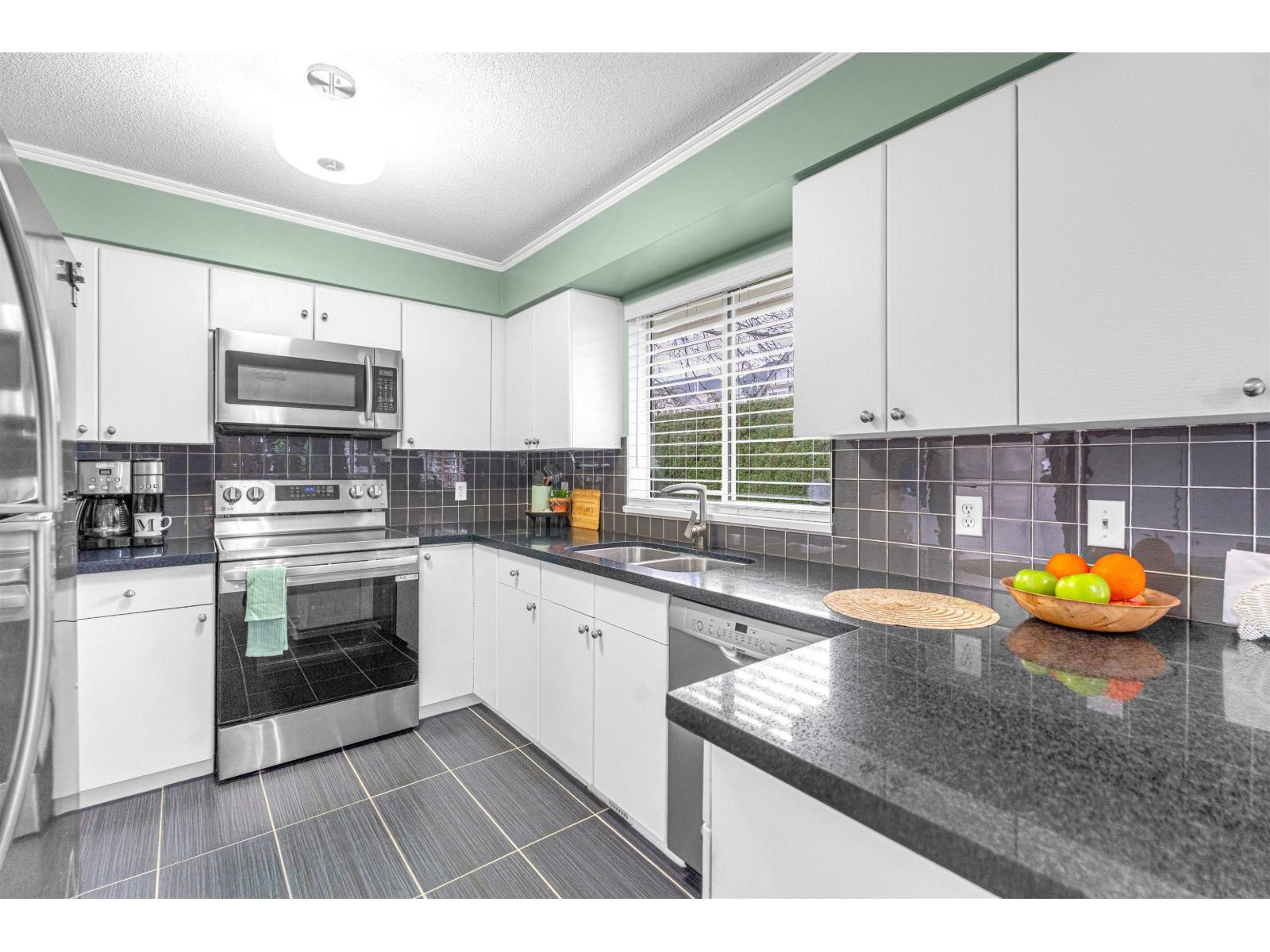 28 10130 155 Street, Surrey, British Columbia  V3R 0R6 - Photo 5 - R3115258