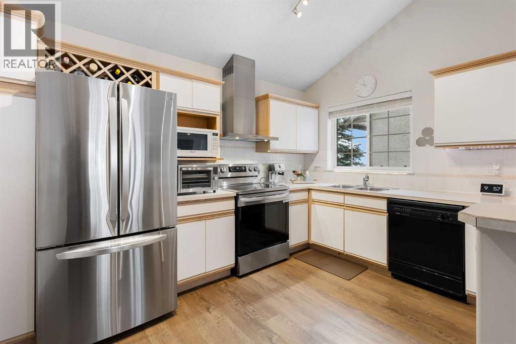 207, 1997 Sirocco Drive Sw, Calgary, Alberta  T3H 3E6 - Photo 11 - A2302648